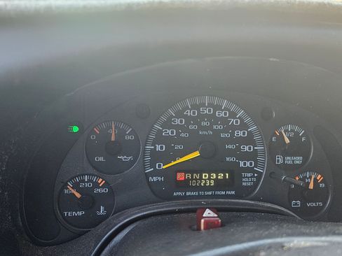 Used 2001 Chevrolet Express 3500 Extended Passenger w/ LS Preferred Equipment Group image 10