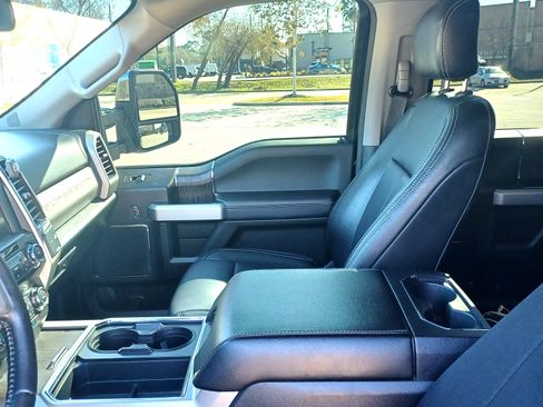 Used 2021 Ford F250 Lariat w/ Chrome Package AWD/4WD image 8