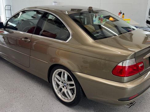 Used 2005 BMW 330Ci Coupe RWD image 4