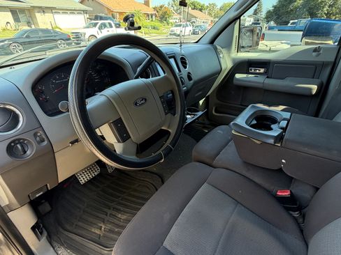 Used 2006 Ford F150 XLT RWD image 5
