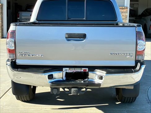 Used 2014 Toyota Tacoma PreRunner image 6