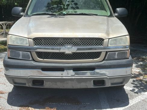 Used 2004 Chevrolet Silverado 1500 LS RWD image 4