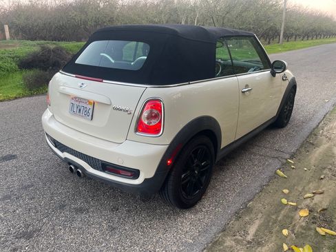 Used 2015 MINI Cooper S image 8