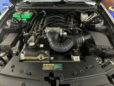 Used 2006 Ford Mustang GT Premium image 16