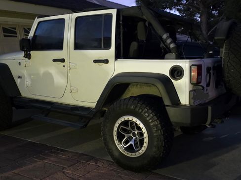 Used 2015 Jeep Wrangler Unlimited Sport w/ Quick Order Package 24S image 11