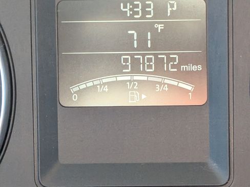 Used 2013 Volkswagen Jetta TDI image 10