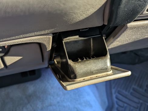 Used 1999 Chevrolet Tahoe 4WD 2-Door w/ Preferred Equipment Group image 17