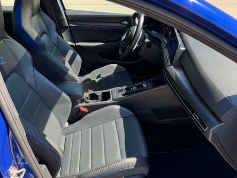 Used 2022 Volkswagen Golf R AWD/4WD image 22