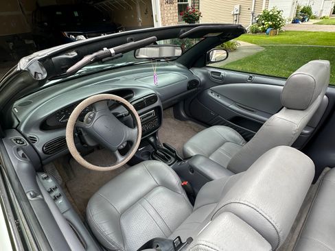 Used 1997 Chrysler Sebring JX FWD image 11