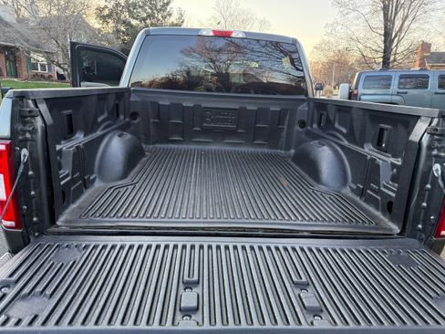 Used 2019 Ford F150 XLT w/ Equipment Group 301A Mid image 10