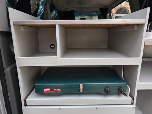 Used 2009 Ford E-150 and Econoline 150 image 14