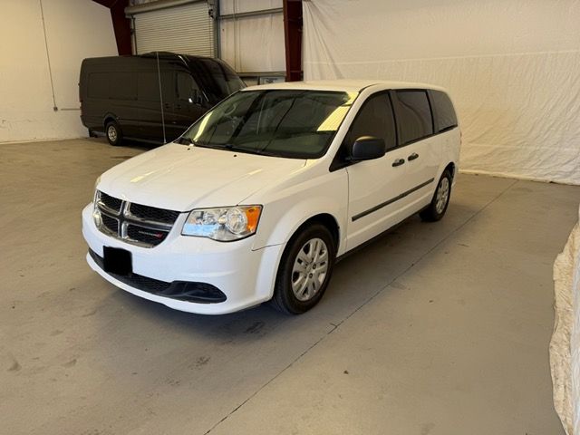 Used 2016 Dodge Grand Caravan American Value Package FWD image 4