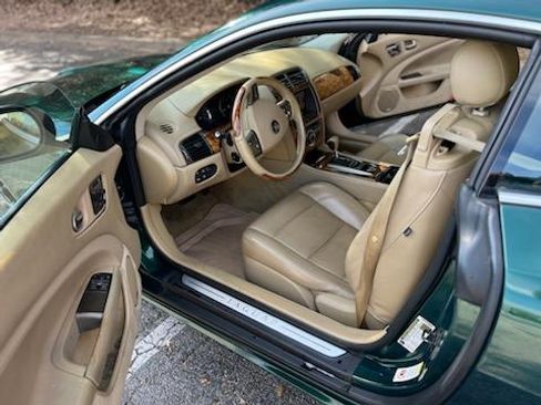 Used 2007 Jaguar XK Coupe image 10