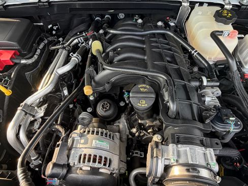 Used 2021 Jeep Gladiator Sport AWD/4WD image 21