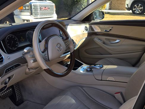 Used 2015 Mercedes-Benz S 550 4MATIC Sedan image 11