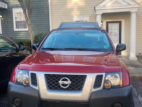 Used 2014 Nissan Xterra X image 4