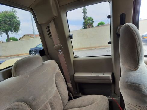 Used 1997 Chevrolet Silverado 2500 2WD Extended Cab w/ Preferred Equipment Group 2 image 27