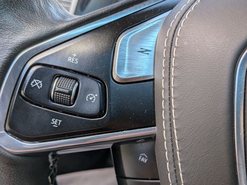 Used 2020 Chevrolet Corvette Stingray Premium Cpe w/ 3LT Preferred Equipment Group image 20