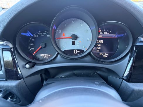 Used 2020 Porsche Macan S image 15