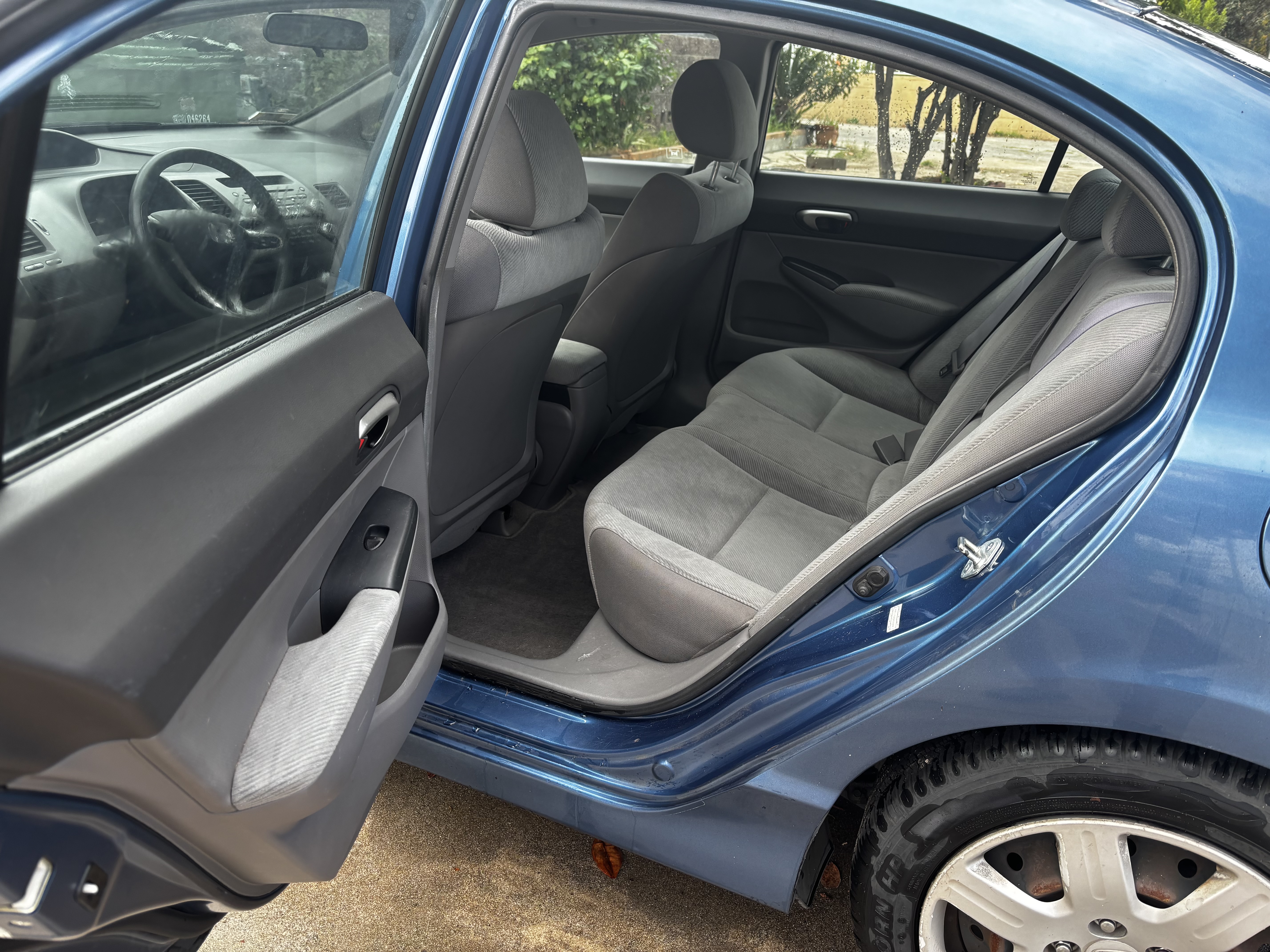 Used 2011 Honda Civic LX image 12