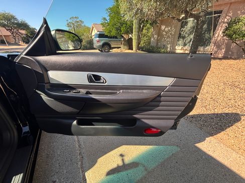 Used 2003 Ford Thunderbird image 14