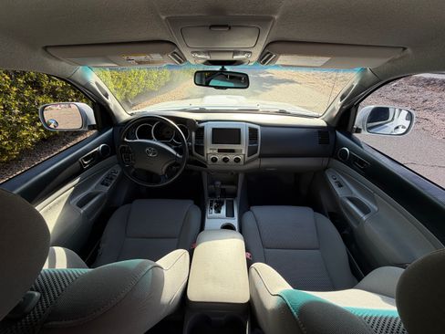 Used 2008 Toyota Tacoma PreRunner image 6