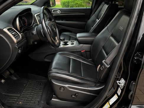 Used 2015 Jeep Grand Cherokee Overland AWD/4WD image 9