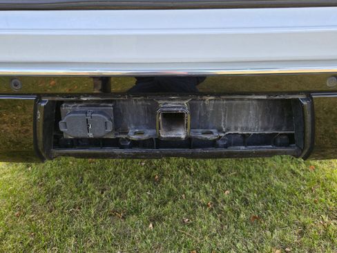 Used 2023 Jeep Wagoneer L Series III w/ Premium Group I image 19