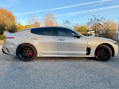 Used 2022 Kia Stinger GT2 w/ Scorpion Package image 17