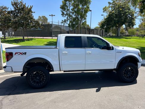 Used 2014 Ford F150 FX4 w/ Equipment Group 402A Luxury AWD/4WD image 6