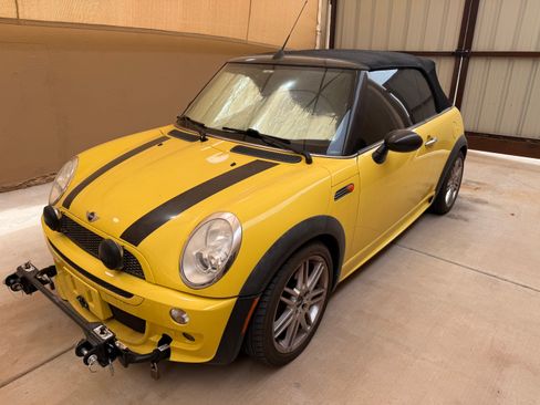 Used 2006 MINI Cooper Convertible FWD image 11