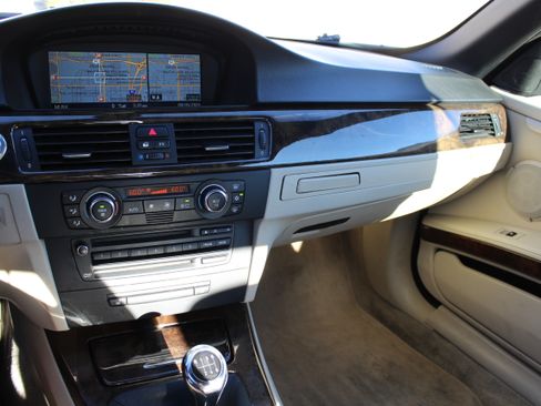 Used 2007 BMW 328i Convertible RWD image 24