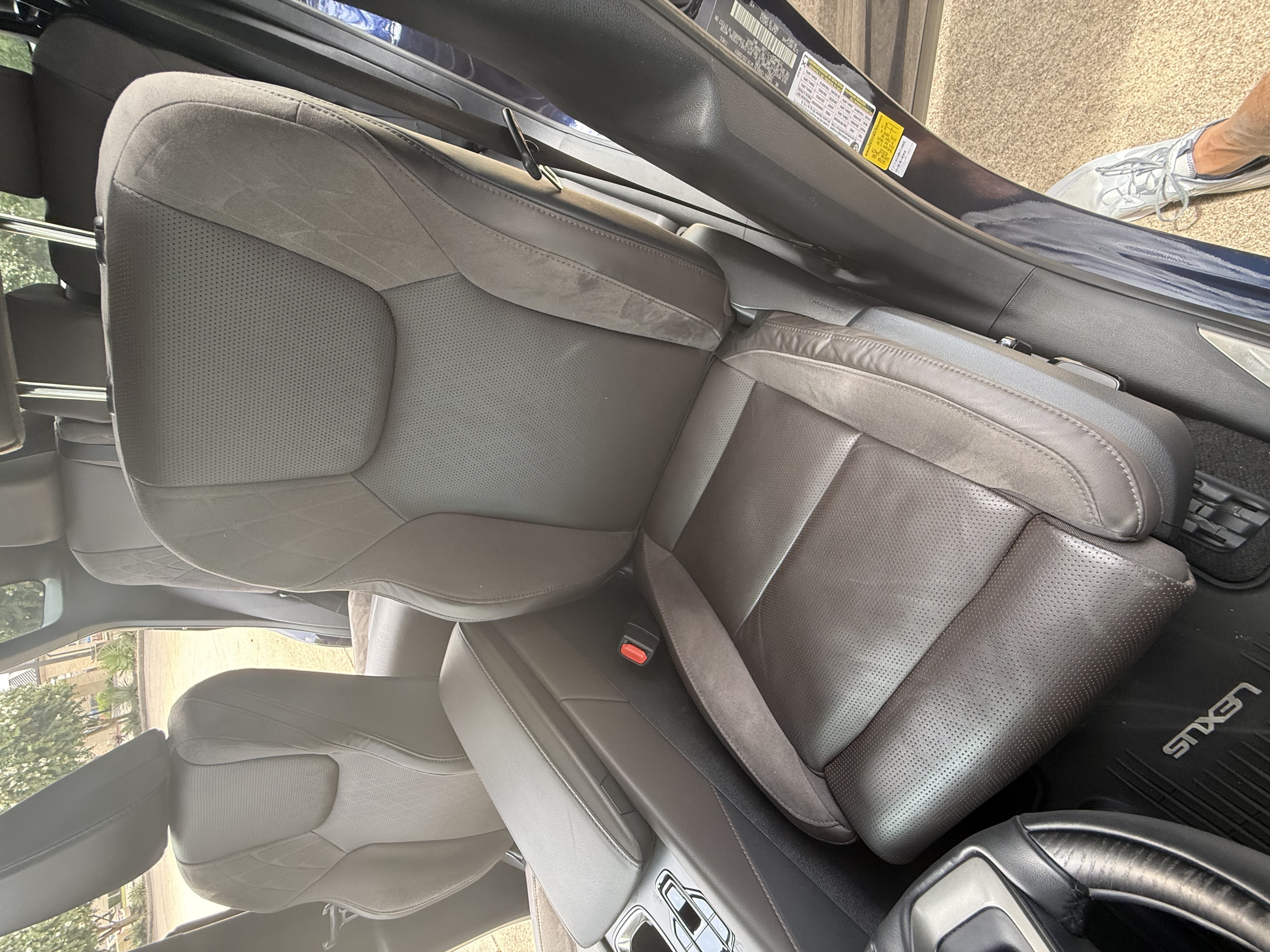 Used 2023 Lexus RX 350 AWD w/ Accessory Package image 21