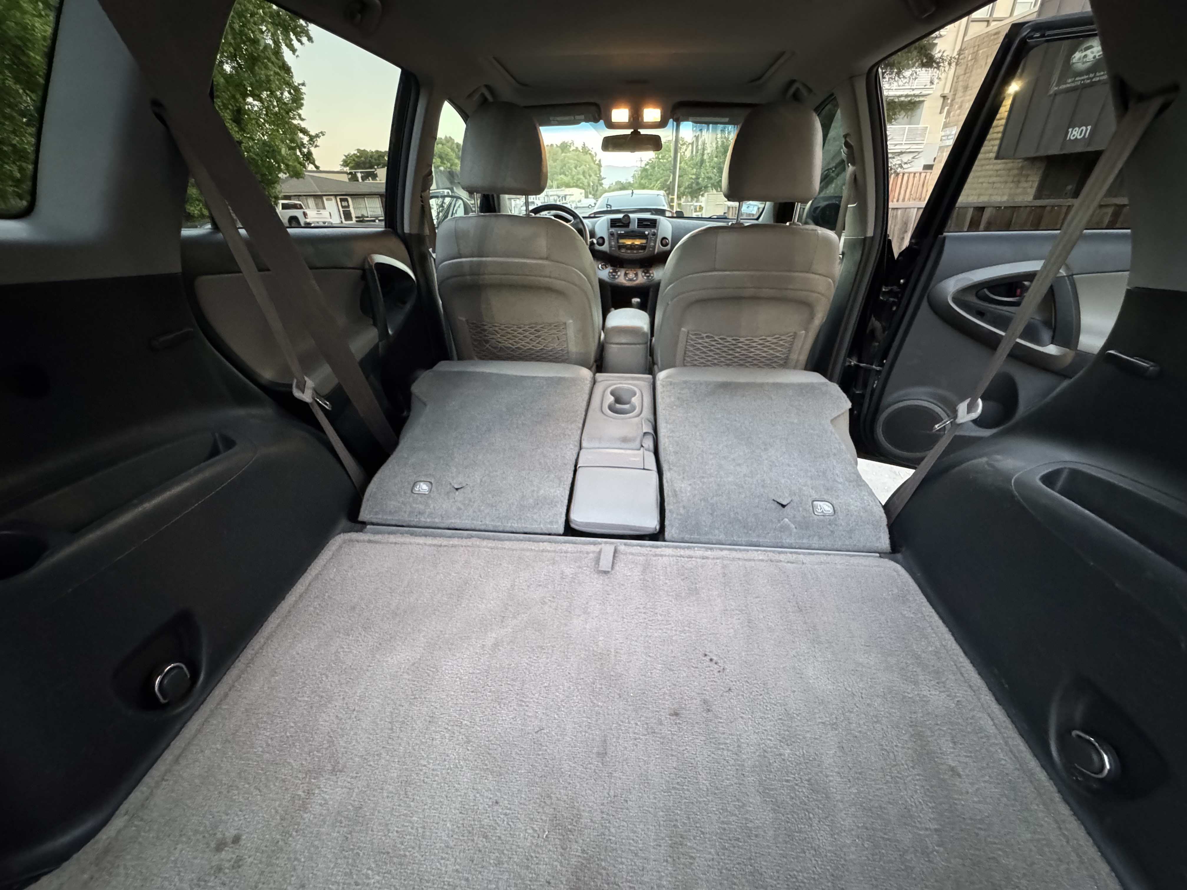 Used 2009 Toyota RAV4 Limited AWD/4WD image 21