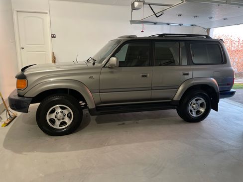 Used 1997 Toyota Land Cruiser image 8