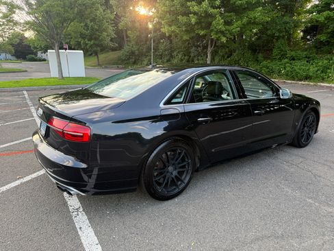 Used 2015 Audi S8 w/ S8 Driver Assistance Package AWD/4WD image 5