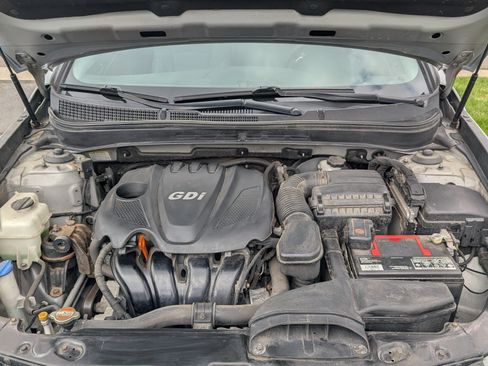 Used 2011 Hyundai Sonata SE FWD image 9