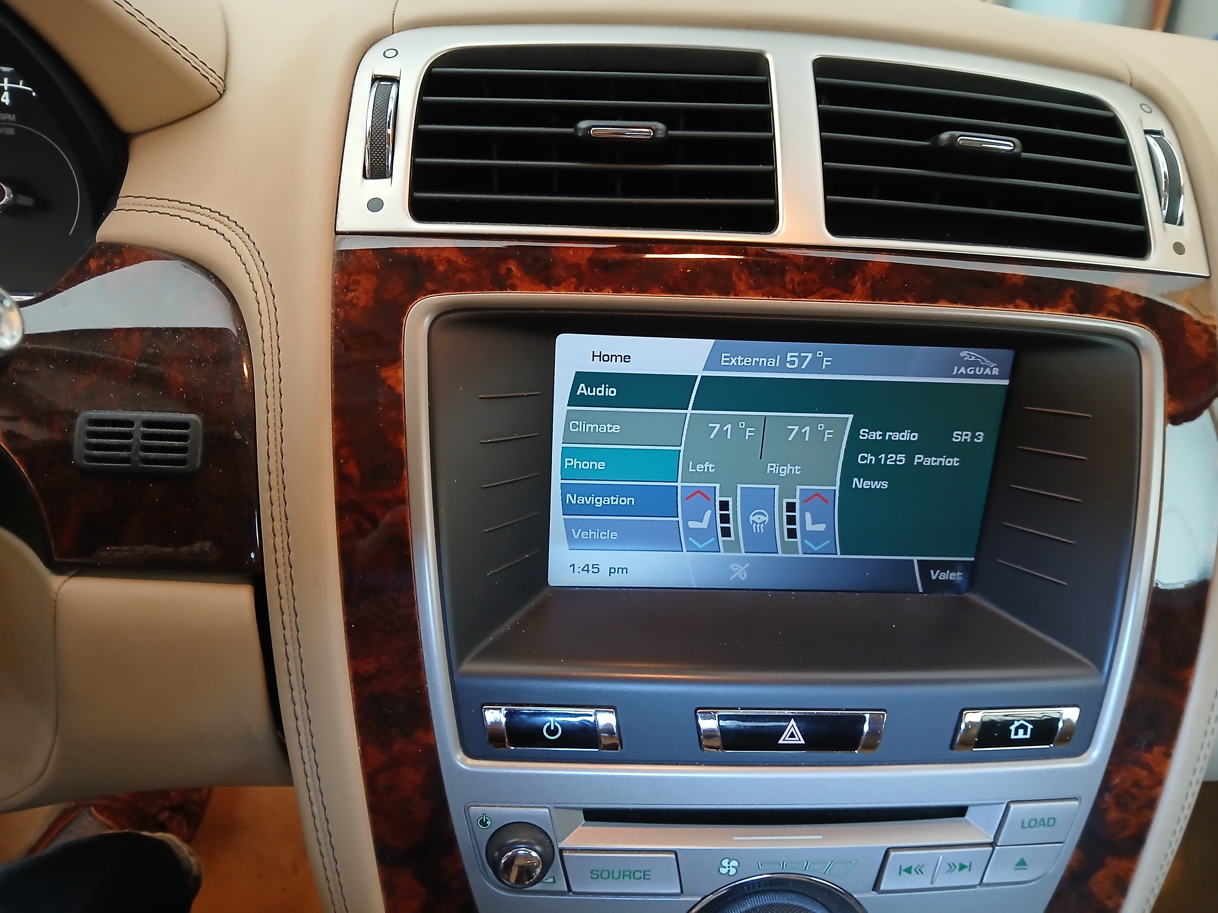 Used 2011 Jaguar XK Convertible RWD image 6