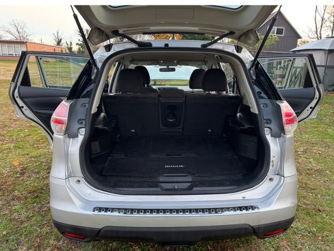 Used 2016 Nissan Rogue S image 13