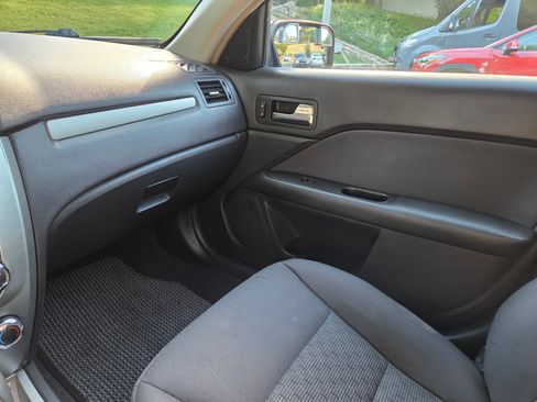 Used 2011 Ford Fusion SE w/ 202A Rapid Spec Order Code image 19