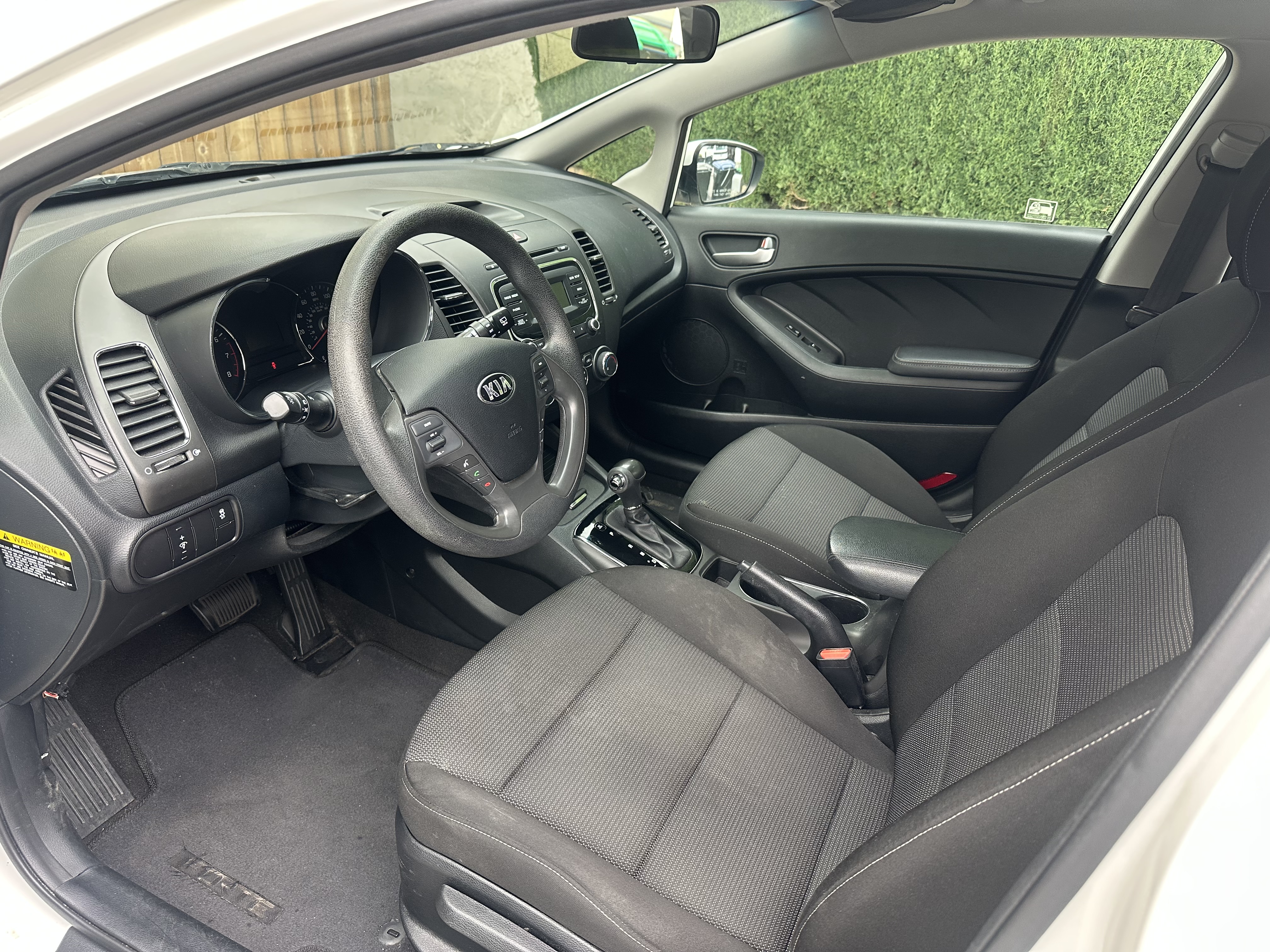 Used 2017 Kia Forte LX FWD image 14