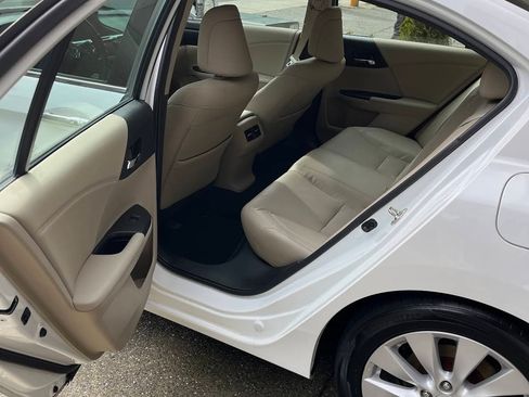 Used 2015 Honda Accord EX-L image 7