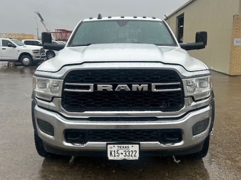 Used 2022 RAM 5500 Tradesman w/ Chrome Appearance Group image 4