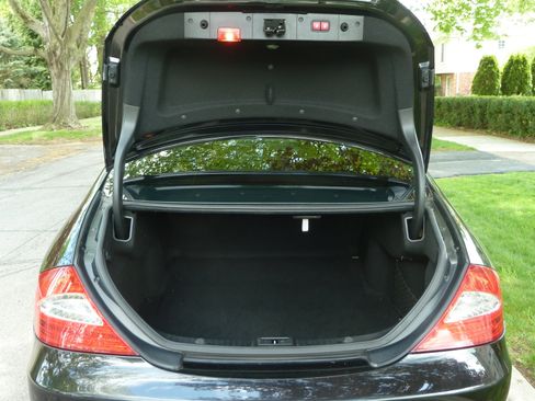Used 2009 Mercedes-Benz CLS 550 image 25