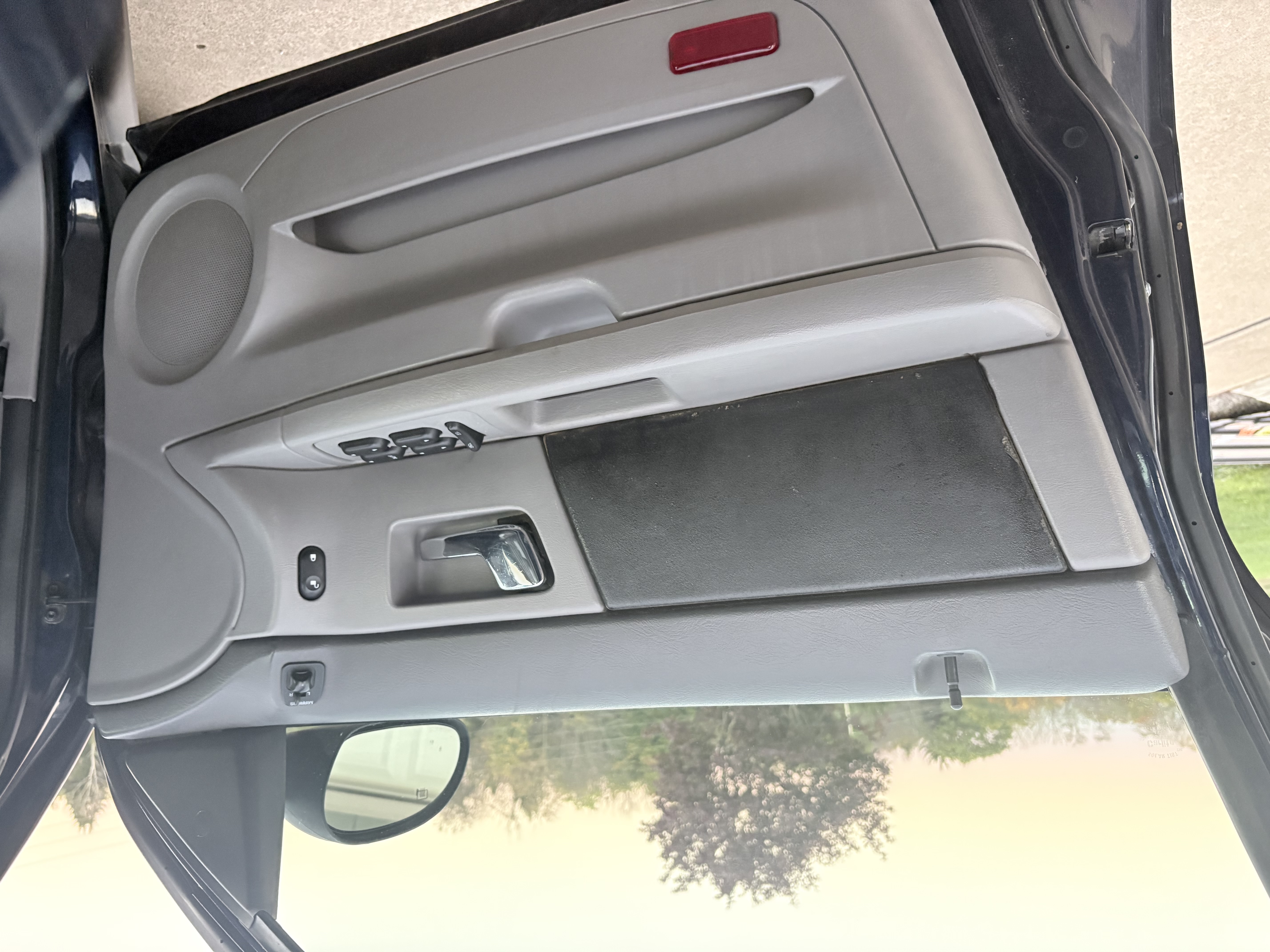 Used 2000 Ford Taurus SEL FWD image 14