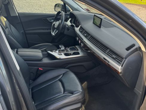 Used 2019 Audi Q7 2.0T Premium Plus AWD/4WD image 30