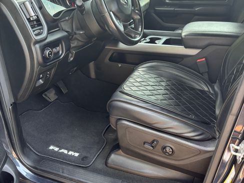Used 2019 RAM 1500 Big Horn AWD/4WD image 11