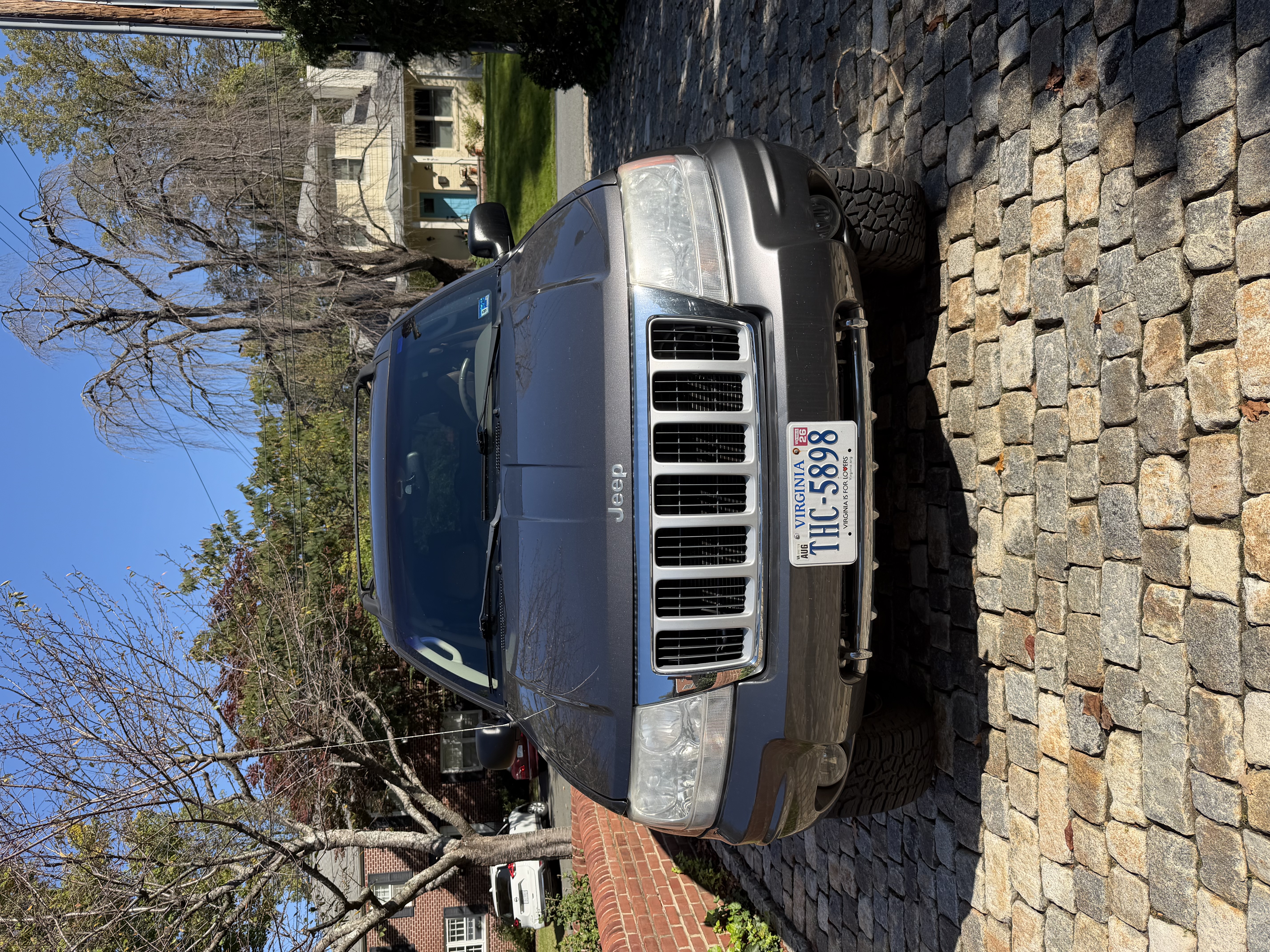 Used 2004 Jeep Grand Cherokee Limited w/ Trailer Tow Group IV AWD/4WD image 1