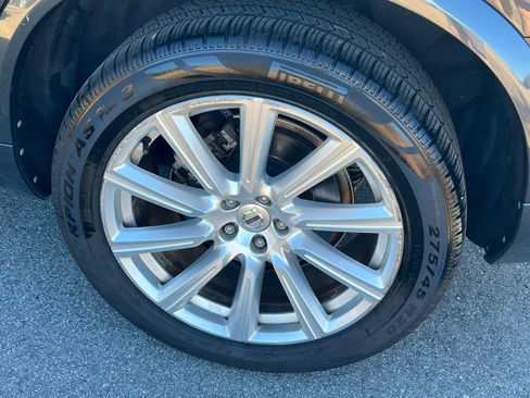 Used 2017 Volvo XC90 T6 Inscription w/ Vision Package image 8