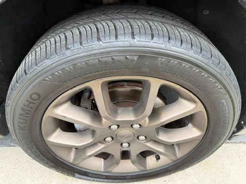 Used 2016 Dodge Durango Limited w/ Nav & Power Liftgate Group RWD image 10